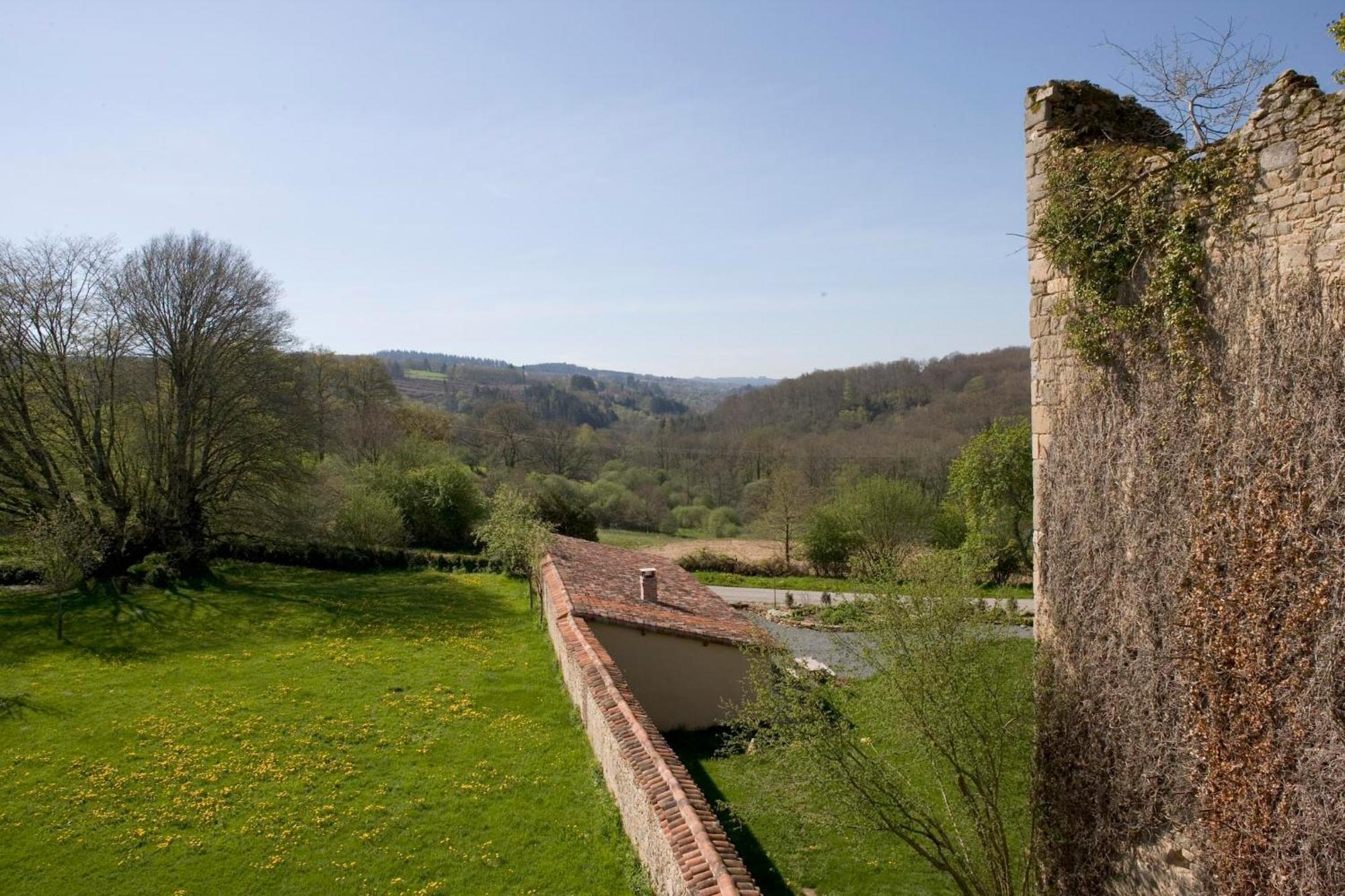 Abbaye Du Palais Acomodação com café da manhã Thauron Quarto foto