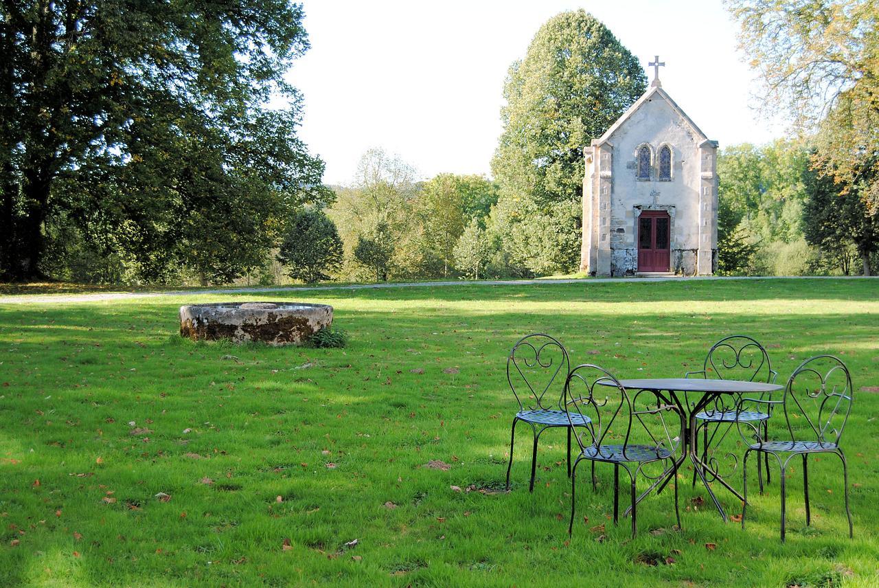 Abbaye Du Palais Acomodação com café da manhã Thauron Exterior foto